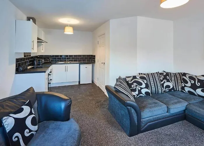 3-bedroom Serviced In Skinningrove 1 *